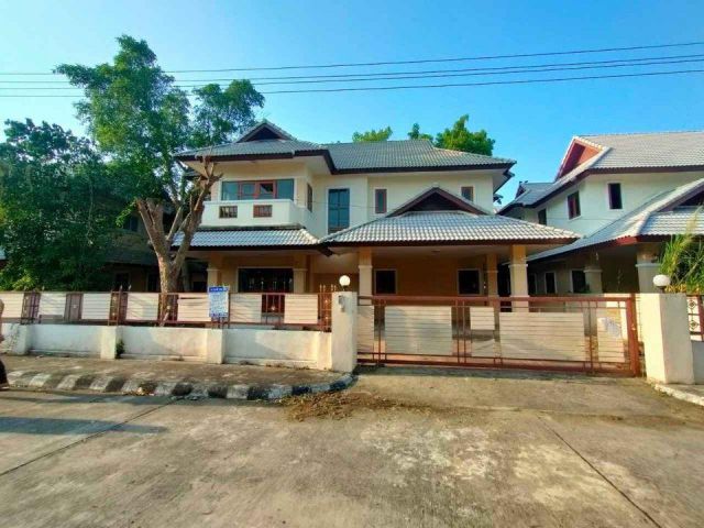 ขายบ้านอำเภอเมืองเชียงใหม่ ถนนสายเชียงใหม่-ฮอด เนื้อที่ 67 ตร.ว (ขายต่ำกว่าประเมิน)