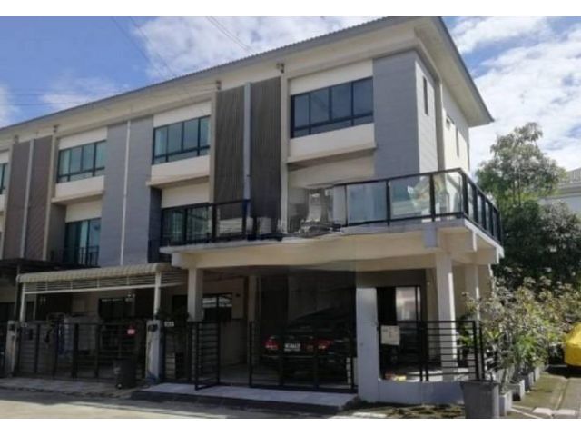 HR1620 ให้เช่าและขายทาวน์โฮม3 ชั้น เฉลิมพระเกียรติ 67 The Connect UP3  มี3ห้องนอน 3 ห้องน้ำ