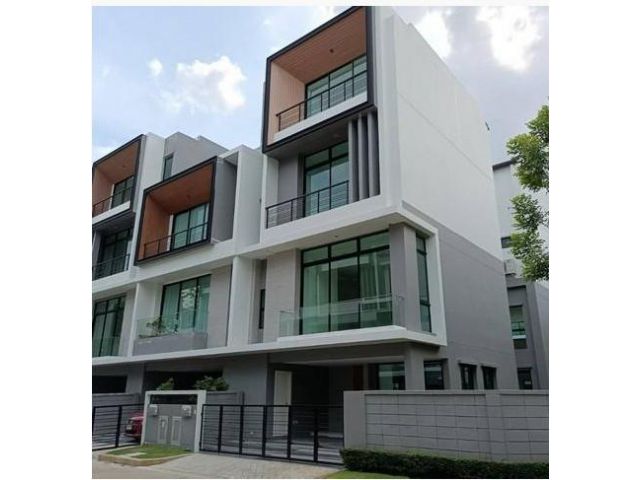 ให้เช่าทาวน์โฮมเนอวานาดีฟายน์ ศรีนครินทร์-พระราม9