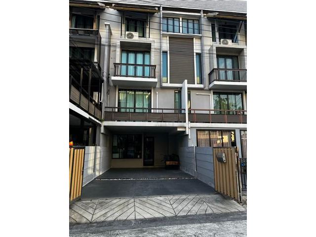 C2933 ให้เช่าและขายทาวน์โฮม 4 ชั้น โครงการอารียา แมนดารีนา สุขุมวิท 77 เฟอร์ครบพร้อมอยู่