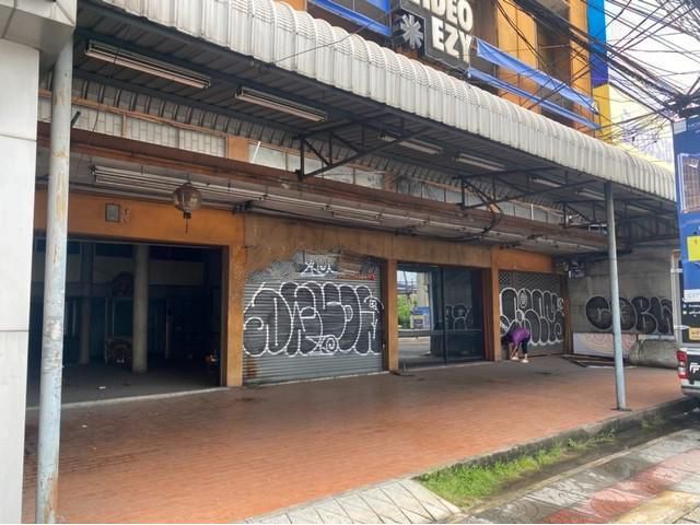 C2955 ให้เช่าพื้นที่ 328 ตรม. ริมถนนสุขุมวิท ใกล้BTSแบริ่ง เหมาะทำการค้า โชว์รูม