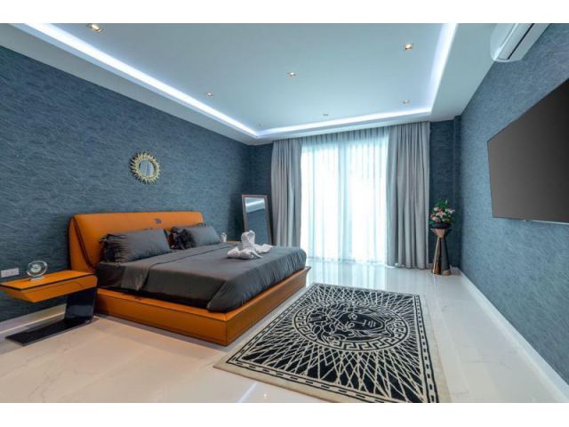 For sale Siam Royal View Pattaya Now for sale at 139 Mio THB (3.65 Mio USD) S14-0208