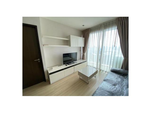 สกายวอล์ค คอนโดมิเนียม 2 Bed