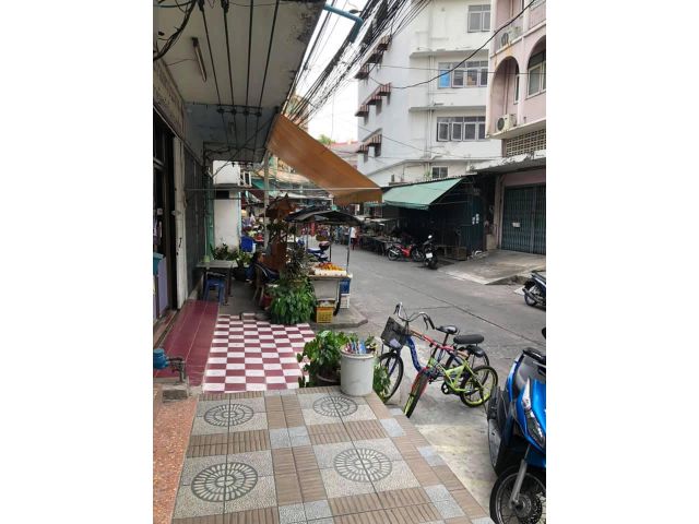 ให้เช่า ใกล้รถไฟฟ้าสายสีเหลืองสถานีบางกะปิ