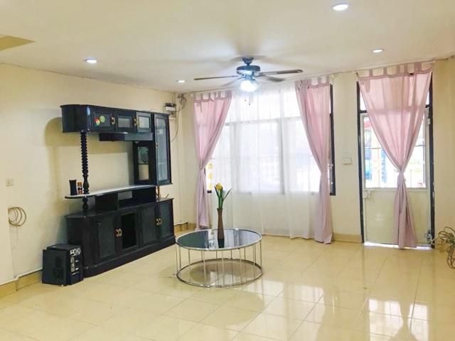 รัชดาภิเษก 30-34 2แอร์ 2จอดรถ2ชั้น 3นอน 2น้ำ
