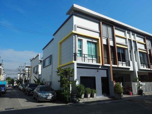 BH1840 ให้เช่าทาวน์เฮ้าส์ 2ชั้น RK Park หทัยราษฎร์