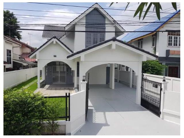ขายบ้านเดี่ยว รีโนเวทใหม่ หมู่บ้านธนินทร 2 ซอยวิภาวดี 33 เขตดอนเมือง กรุงเทพมหานคร.