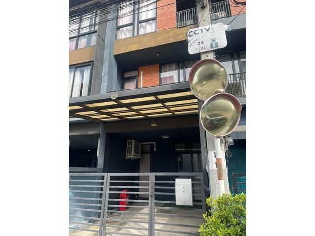 ให้เช่าทาวโฮม3 ชั้น หมู่บ้าน Haus (เฮ้าส์)35