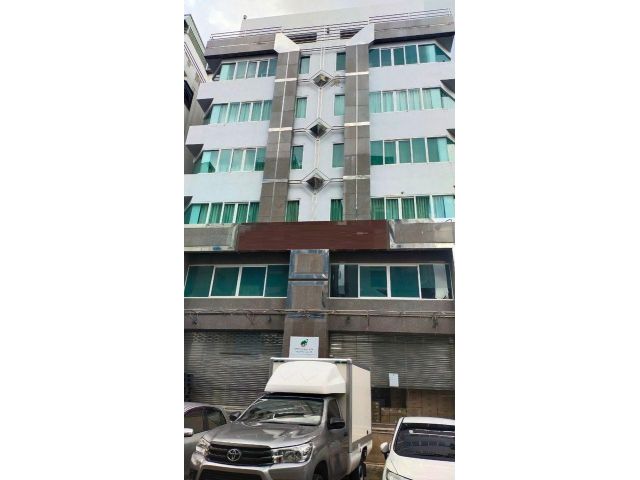 ให้เช่าตึกสำนักงาน 8ชั้น มีลิฟท์ ซอยศรีนครินทร์