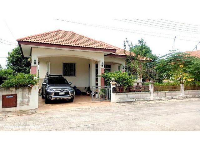 ขายบ้าน หมู่บ้านฐานมั่นคง 10 ถนนไอยรา ปทุมธานี