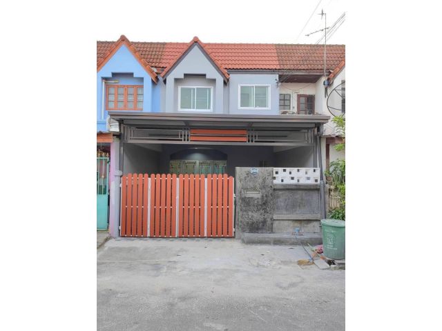 ขาย ทาวน์เฮ้าส์ หมู่บ้านบัวทอง 2 บางบัวทอง รีโนเวทใหม่ พร้อมอยู่