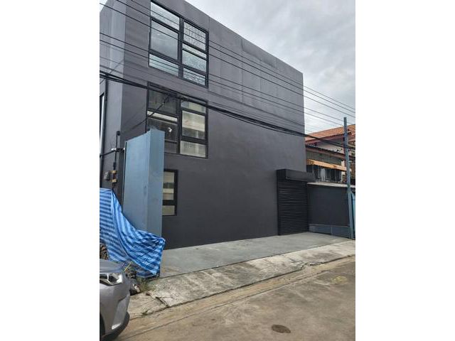 ให้เช่าโฮมออฟฟิศ 3ชั้น สไตล์ลอฟท์ สุขุมวิทซอย101/1