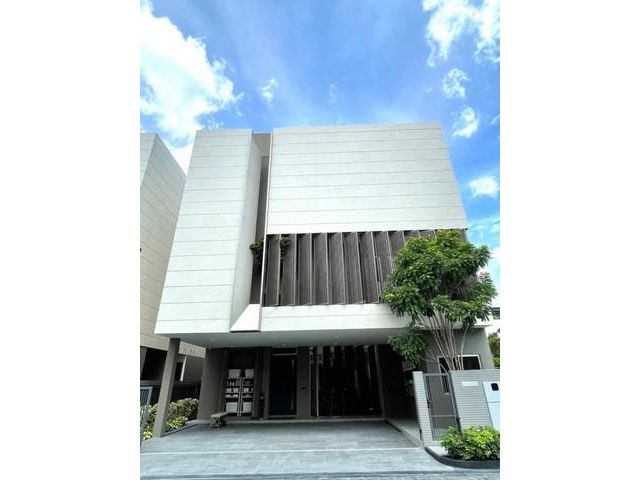 ขายบ้าน Providence Lane Ekkamai-Ramintra  458 sq.m