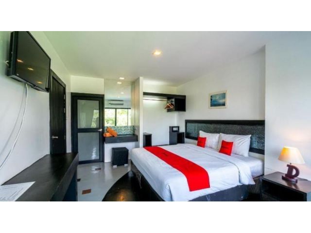S14-0224   HOTEL FOR SALE, Pattaya , Jomtien Beach 100.000.000 THB