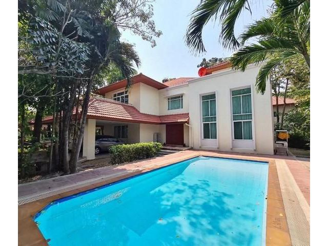 ขายบ้านเดี่ยว2ชั้น หลังมุม โครงการนิชาดาปาร์ค (ISB)พร้อมสระว่ายน้ำ ย่านปากเกร็ด นนทบุรี  เหมาะสำหรับอยู่อาศัย