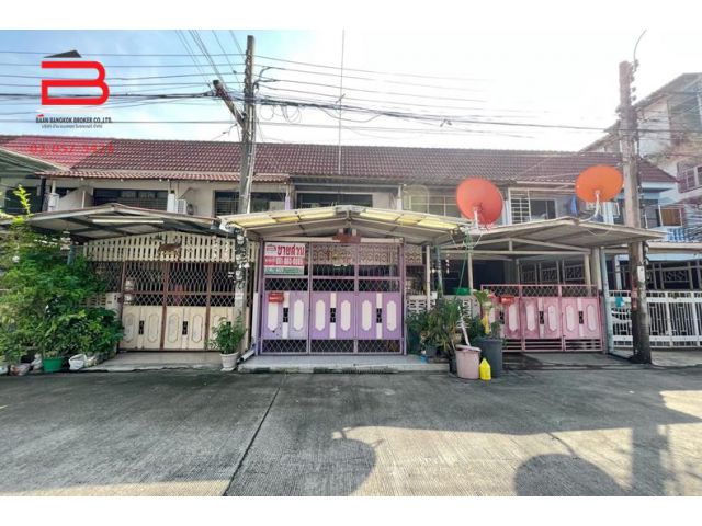 ทาวน์เฮาส์ หมู่บ้าน ทิพย์มณฑล เนื้อที่ 18 ตรว. ถนนบรมราชชนนี เขตทวีวัฒนา
