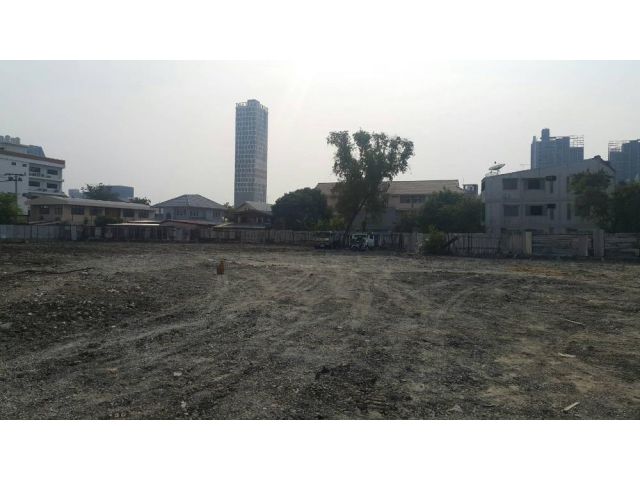 PK445ให้เช่าที่ดินเปล่า สุขุมวิท 81ที่ดินเปล่า 2 ไร่ 1 งาน 92 ตารางวา ตั้งอยู่ในซอยสุขุมวิท 81 ห่างจาก BTS สถานีอ่อนนุช 400 เ