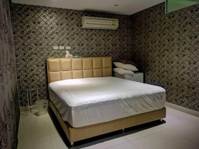 For rent  Tropicana condo 3bedrooms  S14-0238