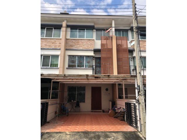 ให้เช่าทาวน์โฮม 3ชั้น หมู่บ้าน ทาวน์พลัส เกษตร-นวมินทร์ หลังบุญถาวร เกษตร-นวมินทร์ ถนนคลองลำเจียก