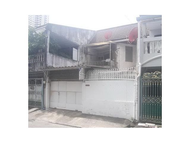 ทาวน์เฮ้าส์ บุญพงษา อรุณอมรินทร์ บางกอกน้อย กทม.