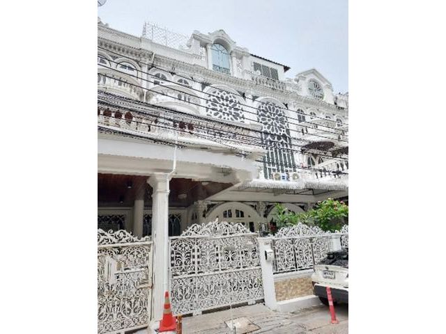 สุขุมวิท63 BTSเอกมัย, ทองหล่อ ARLรามคำแหง ทางด่วน