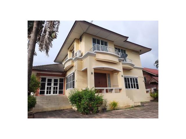 ที่ดินพร้อมสิ่งปลูกสร้าง ลำปลาทิว ลาดกระบัง กทม.