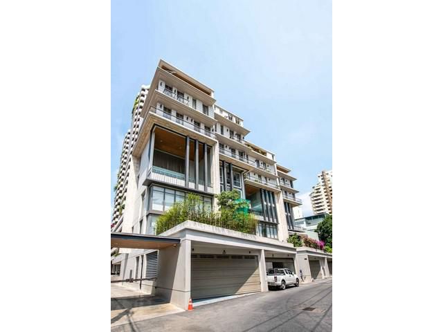 ให้เช่า บ้าน 6ชั้น ถนนสุขุมวิท ใกล้BTS พร้อมพงษ์