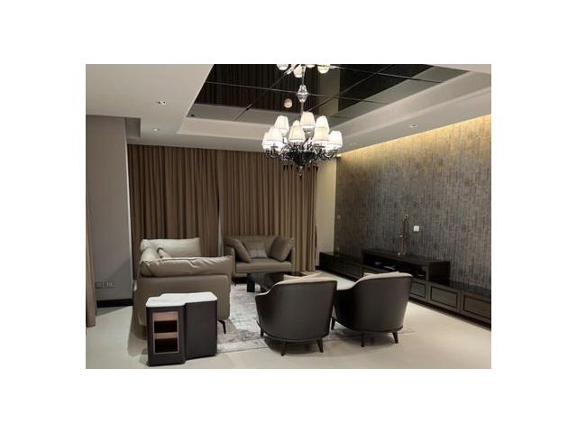 แอทธินี เรสซิเด้นซ์ 4 Bed