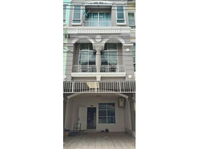 PML03 ขาย ให้เช่า ทาวน์โฮม 3 ชั้น โครงการบ้านกลางเมือง ลาดพร้าว - โชคชัย 4 เล่นระดับ ติดกองปราบ ระหว่างซอยโชคชัย4 ซอย 20