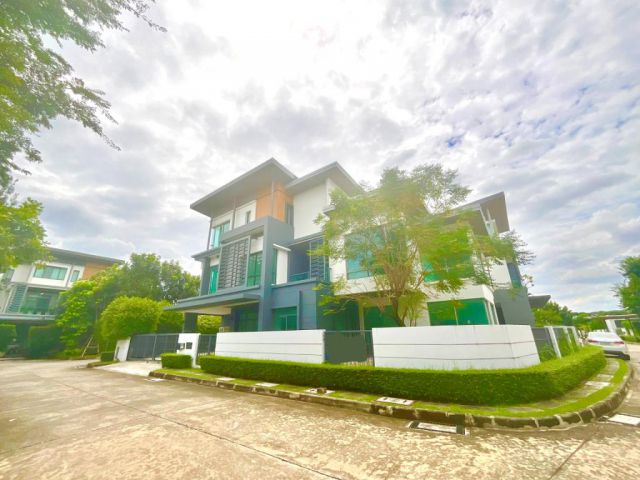 ขายบ้านเดี่ยว3ชั้น นาราสิริ ไฮด์อเวย์ ขนาด 94 ตร.วา ราคา 26.8 ล้านบาท หลังใหญ่สุดในโครงการวิวหน้าสวน