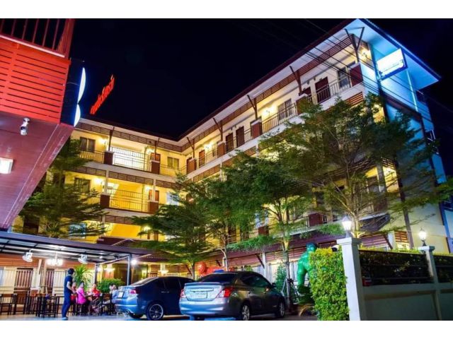 (A06) ขายด่วน ขายขาดทุน อพาร์ตเมนต์สไตล์รีสอร์ท ให้เช่าทั้งรายวันรายเดือน ลำลูกกาคลอง 4