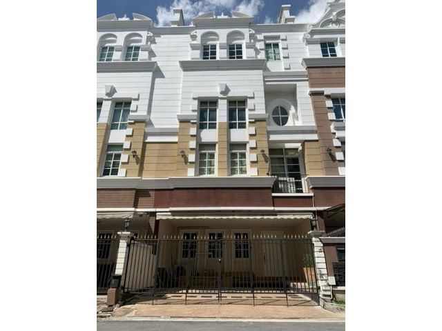 HR1703 ให้เช่าทาวน์โฮม4ชั้น3นอนPlus City Park/พลัสซิตี้พาร์คสุขุมวิท 101/1 วชิรธรรมสาธิต