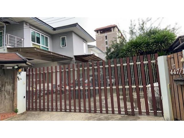 BH1883 ให้เช่า-ขาย บ้านเดี่ยว 2ชั้น  มีโกดังในบ้าน