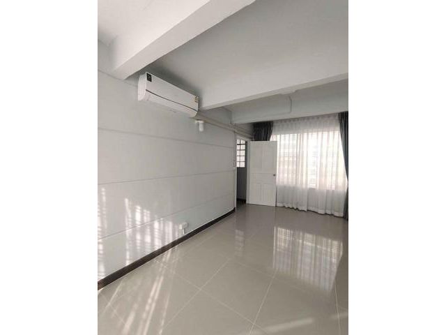 ให้เช่าทาวน์โฮม 3 ชั้น เมืองทองธานี โครงการ 1