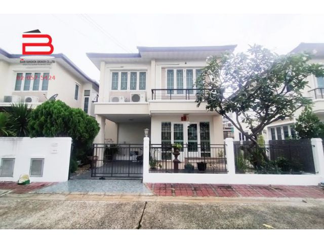 บ้านแฝด 2 ชั้น โครงการ รติรมย์ ฟิฟท์ ราชพฤษ์-ปิ่นเกล้า เนื้อที่ 40.3 ตรว. ถนนราชพฤกษ์ อ.บางกรวย จ.นนทบุรี