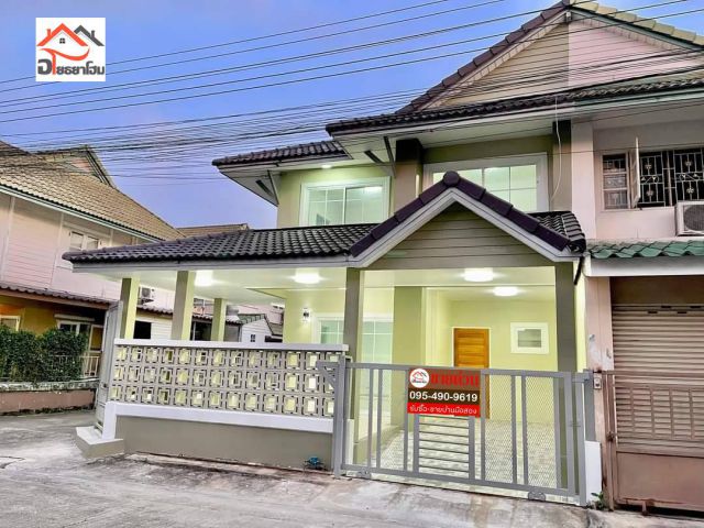 ทาวน์เฮ้าส์ 2 ชั้น พื้นที่ 24 ตร.ว. (หลังมุม) รีโนเวทใหม่ทั้งหลัง ทำเลดี ซอยแก้วอินทร์บางใหญ่ #หมู่บ้านพฤกษา26