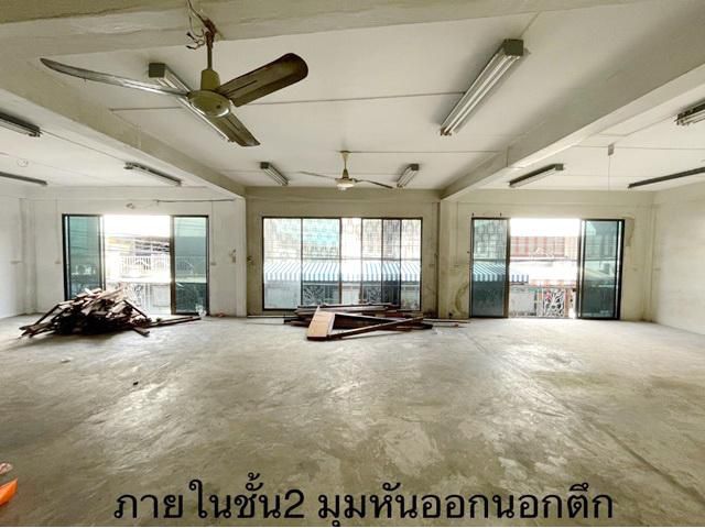 ประชาสงเคราะห์ 23-33 3คูหา ห้วยขวาง รีโนเวทให้อยู่