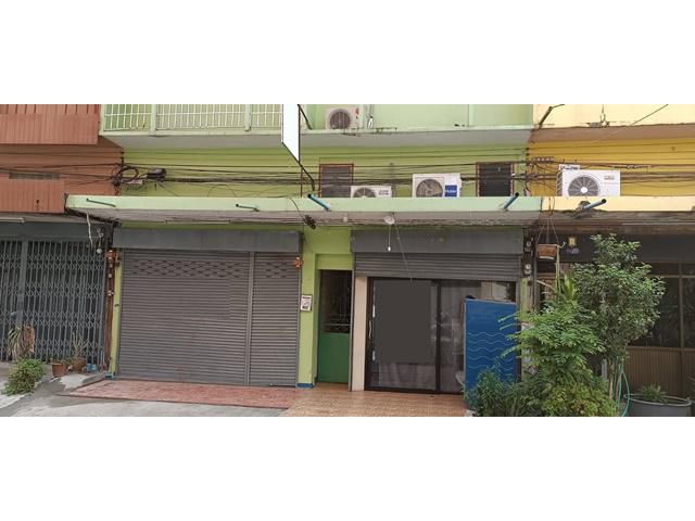 อาคารพาณิชย์  MRT นพรัตน เสรีไทย3-15 ศรีบูรพา