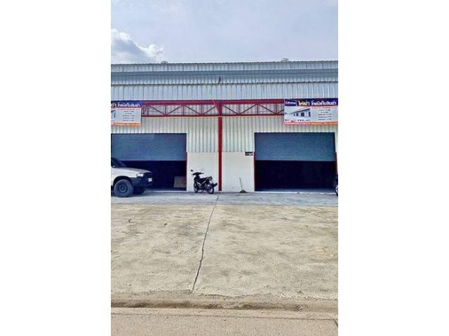 โกดัง 200 ตรม.90บาทต่อตรม โรบินสัน ทางด่วนศรีสมาน