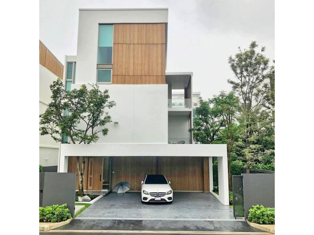 คฤหาสน์หรู MRTกรีฑา Brighton College ให้เช่า-ขาย