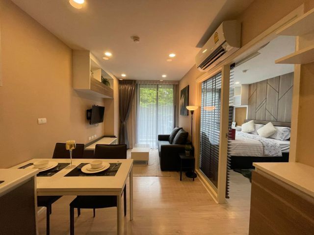 94YK ราคาถึงสิ้นปีนี้เท่านั้น Palm spring royal