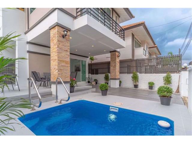 ขาย - บ้านพูลวิลล่า 3 ห้องนอน T.W. Garden Hill