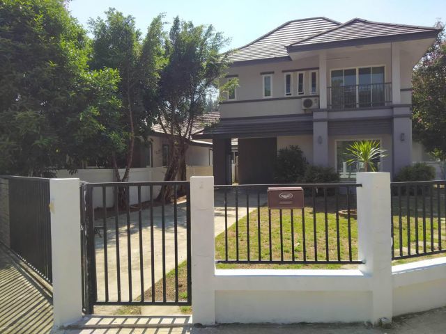 ขายด่วนขายบ้านเดี่ยว2ชั้นบ้านใหม่หลังมุม