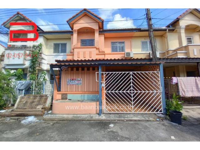 ทาวน์เฮาส์ หมู่บ้าน แพรมาพรคลอง 11 เนื้อที่ 18 ตรว. ถนนรังสิต-นครนายก อ.ธัญบุรี จ.ปทุมธานี