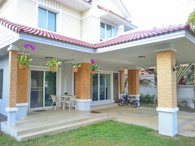 สาธิตปทุม ถ.345 ศรีสมาน ฟลอร่าวิลล์ กอล์ฟ