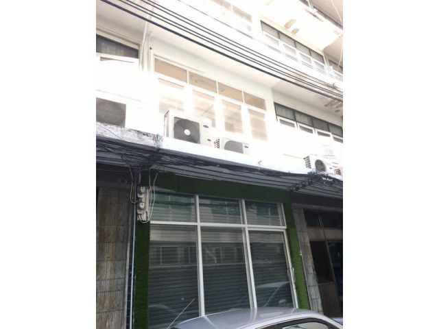 BH1896 ให้เช่า-ขาย อาคารพาณิชย์ 1คูหา 4ชั้นครึ่ง