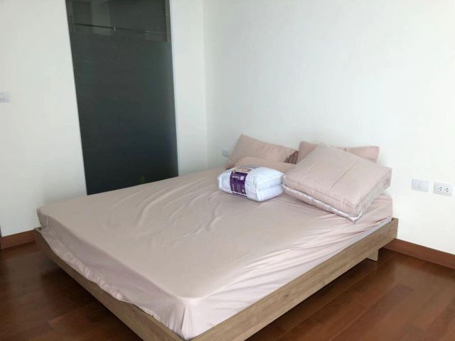Sell The Palm Wongmat Beach front Pattaya Studio Sea view(S03-0924)