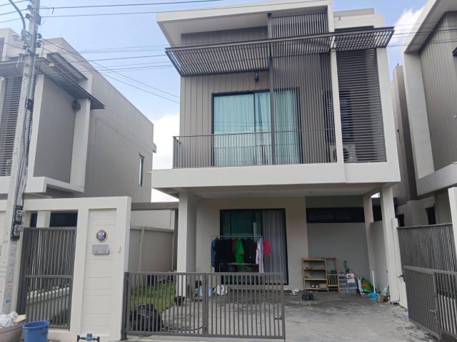 ขาย/ให้เช่า ทาวน์เฮ้าส์ Linn Villa 27.5 ตร.วา ต.กระทุ่มล้ม อ.สามพราน นครปฐม
