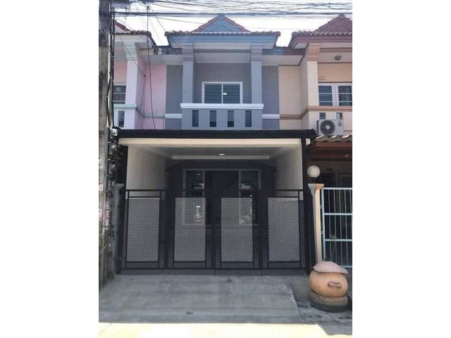ขายทาวน์เฮ้าส์ บ้านพุทธชาต รีโนเวทใหม่พร้อมอยู่