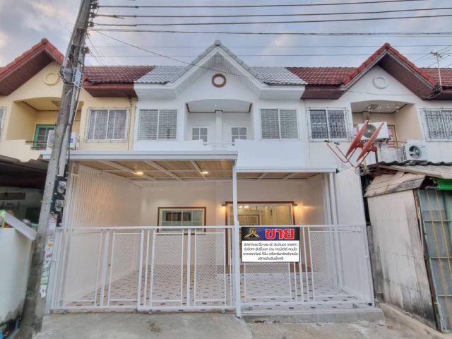 ทาวน์เฮ้าส์ 2 ชั้นซอยจันทร์ทองเอี่ยม #หมู่บ้านรัตนาวดี รีโนเวทใหม่ สวยพร้อมอยู่ ใกล้รถไฟฟ้า MRT สายสีม่วง